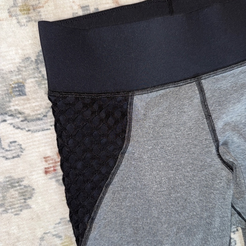 MICHI NY Black and Grey fishnet colour block Leggings XS